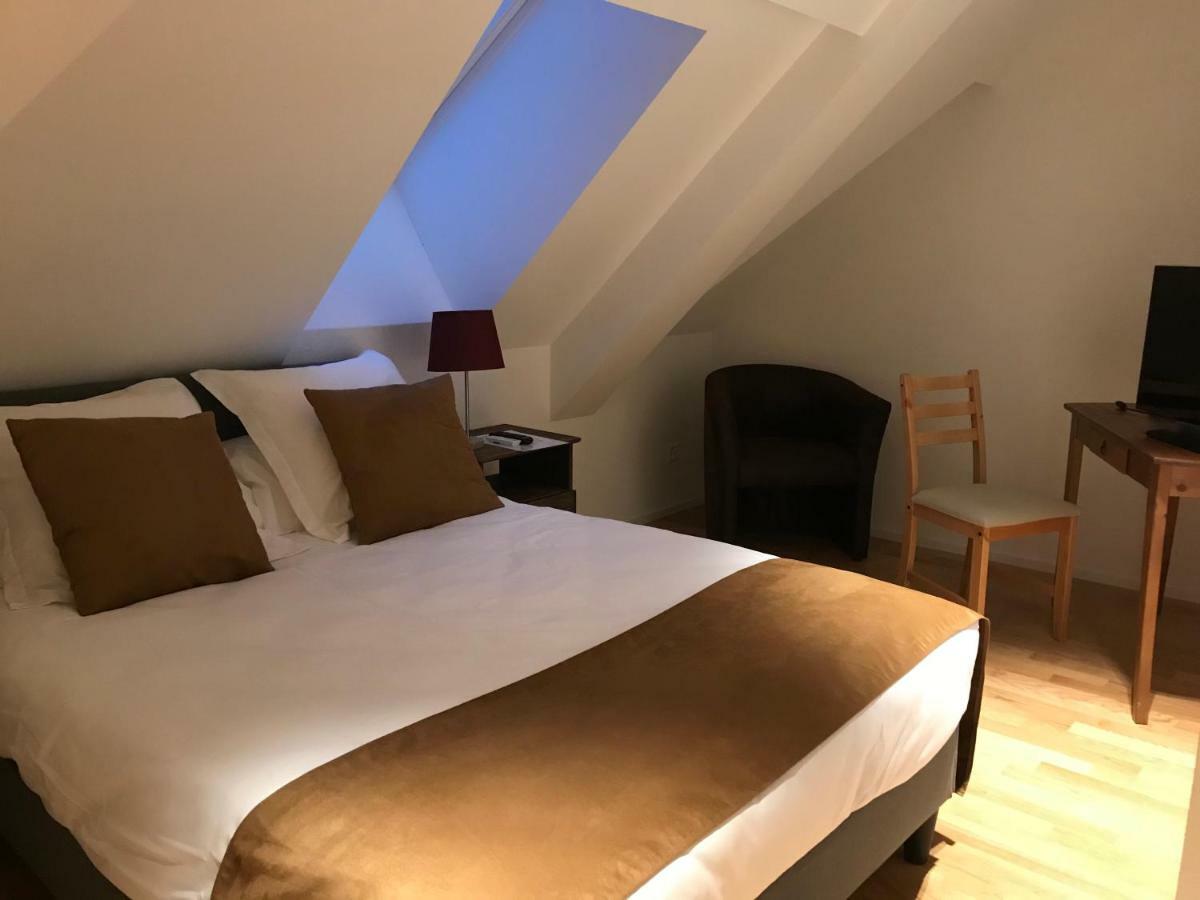 L'Auberge De Mezieres Exteriör bild
